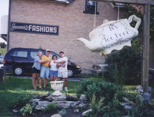The Ivy Tea Room Teapot with Post
