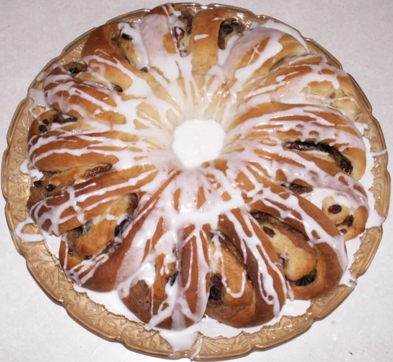 Almond glaze on tearing